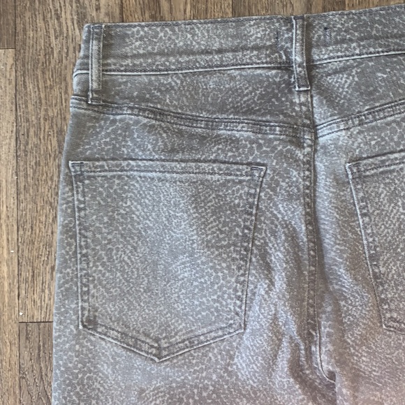 Express 10R Womens Snakeprint Grey Skinny High Rise  Stretch Button Jeans NWT - Picture 10 of 11